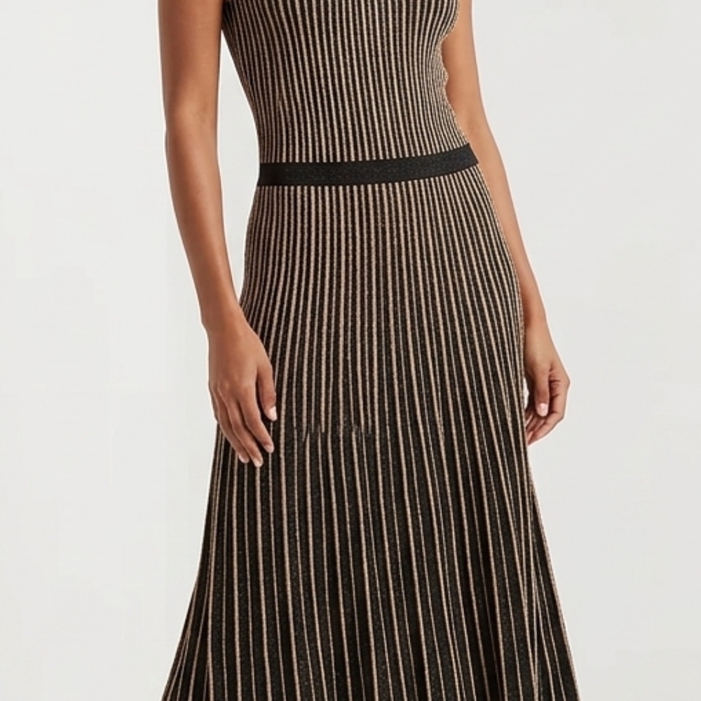 Banana Republic Black and Gold Metallic Striped Knit Top - Picture 2 of 5